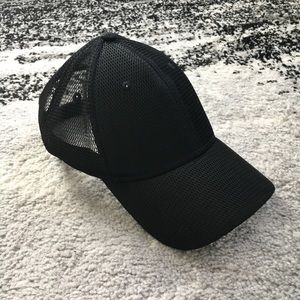 Black Mesh Baseball Hat